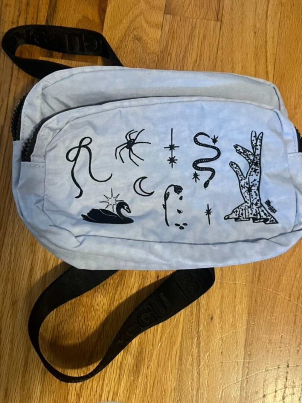 Baggu Fanny pack with embroidered Ballet Icons blue